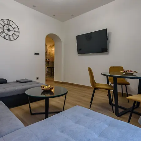 Apartment Skadarlija Aurora Belgrade